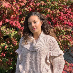 Meet your Posher, Madeline